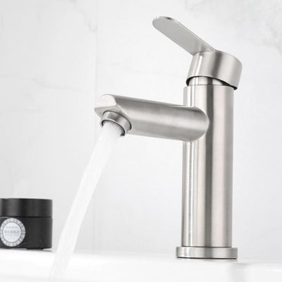 Torneira de pia de aço inoxidável de furo único 304 escova de níquel quente e fria